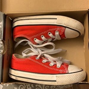 Red converse size 6c